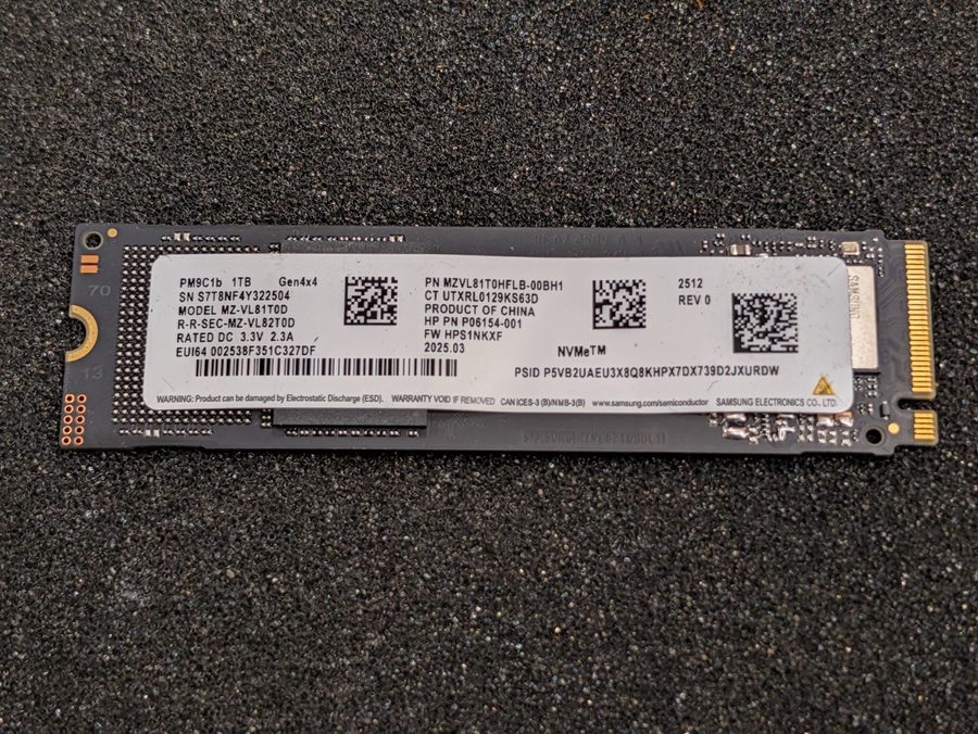 SSD-накопитель Samsung PM9C1B 1TB M.2 NVMe Gen 4.0 x 4 SSD 2280mm MZ-VL81T0D — фото лота 1