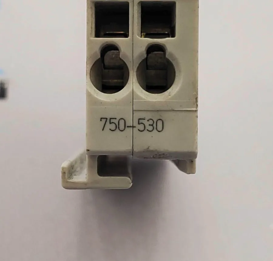 Модуль ввода-вывода WAGO 8-Channel Output Module 24VDC 750-530