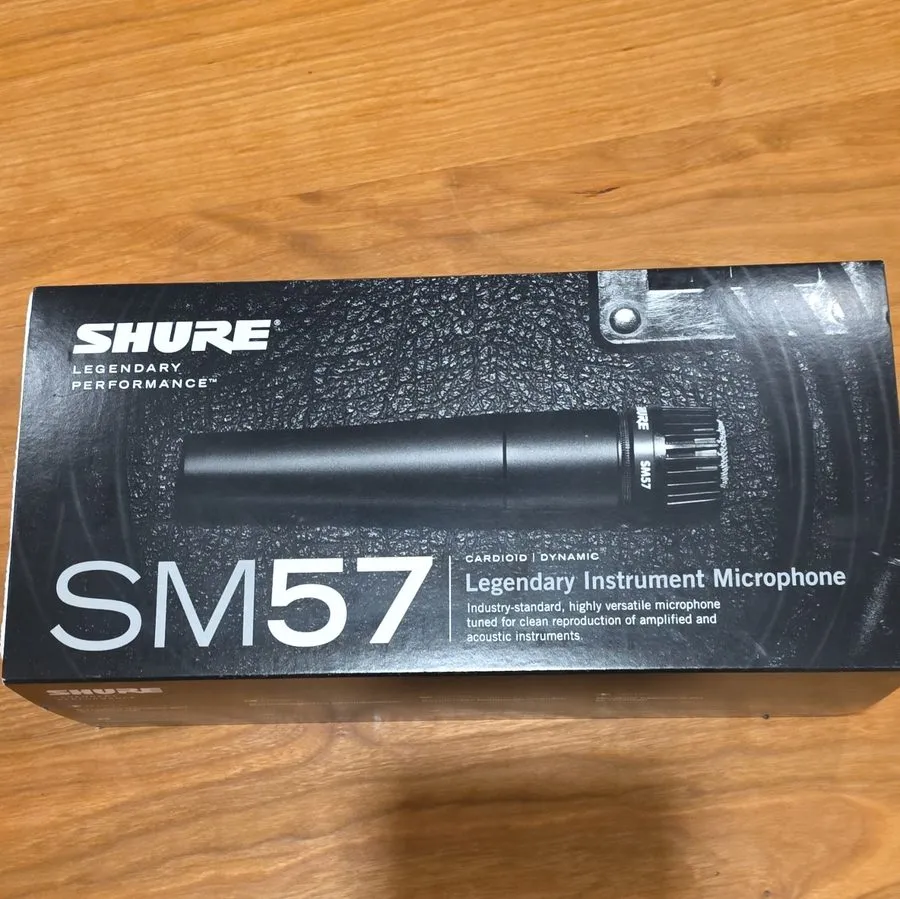 Микрофон Shure SM57-LC Dynamic Instrument Microphone INSTRUMENT PAK