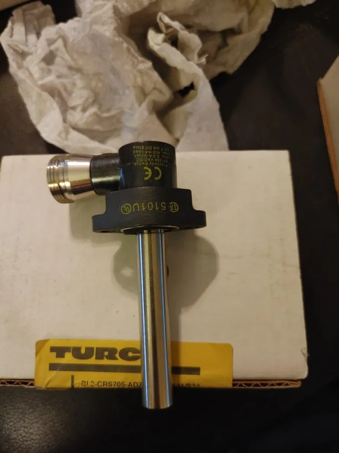 Датчик приближения TURCK BI2-CRS705-ADZ30X3-B1131/S34 PROXIMITY SENSOR 4272893 — фото лота 1