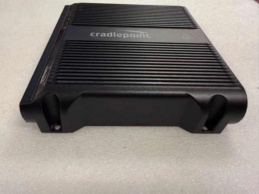 Маршрутизатор Cradlepoint IBR1700-1200M-B Ruggedized Mobile Wireless Router 4G