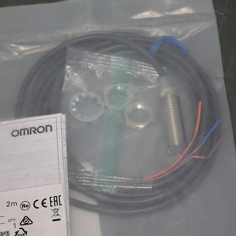 Датчик приближения OMRON E2E-X3D1S PROXIMITY SWITCH / SENSOR 15715M 12 to 24VDC