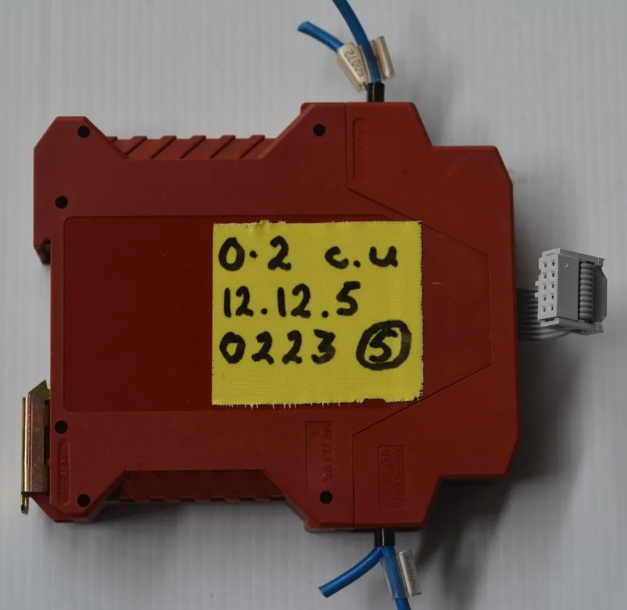 Реле безопасности Allen Bradley 440R-H23180 /B MSR230P Safety Relay 24VDC 2W 3A