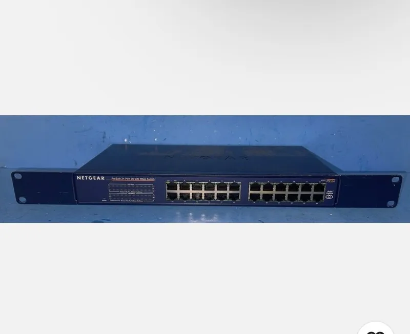 Коммутатор NetGear FS524 24-Ports 10/100 mbps Fast Ethernet Switch