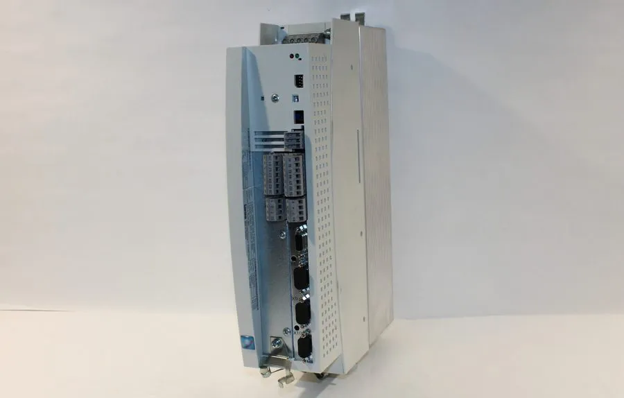 Сервопривод LENZE Servo Drive Inverter EVS9322-ES