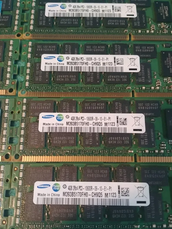 Модуль памяти 4GB DDR3 ECC RAM Samsung M393B5170FH0