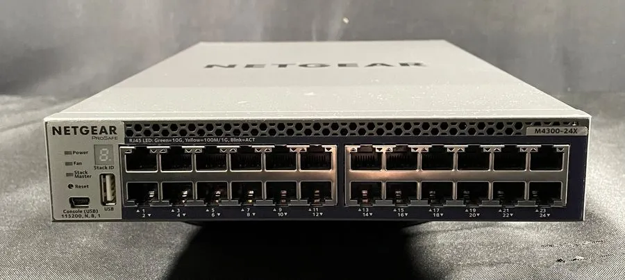 Коммутатор Netgear M4300-24X 24 Port 10G Managed Switch (XSM4324CS-100NES)