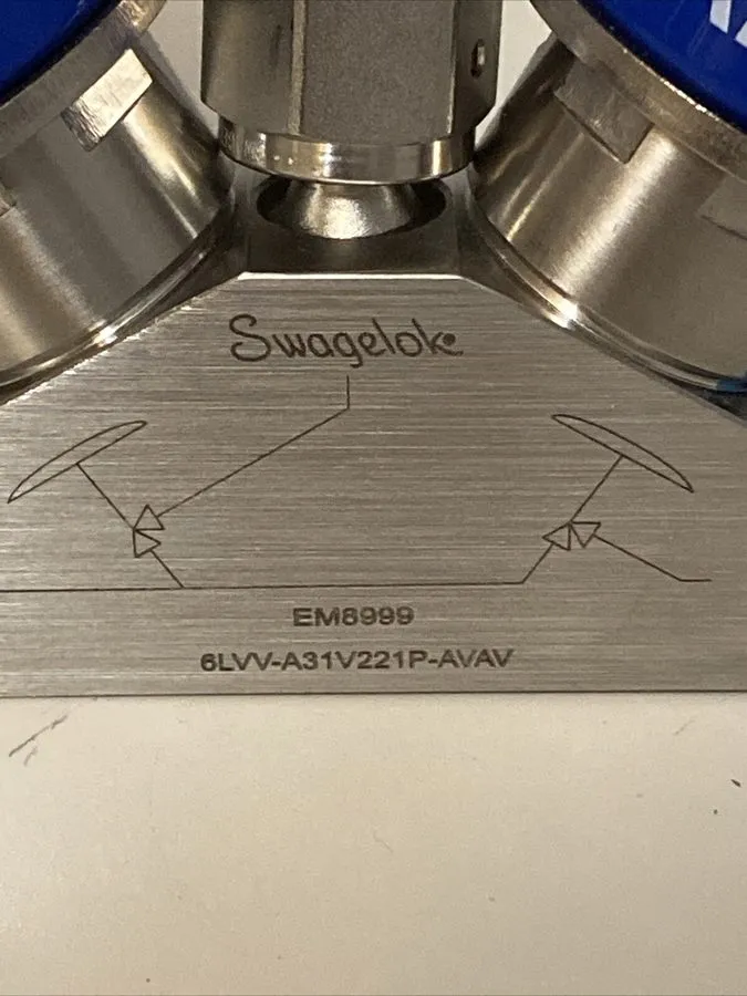 Клапан SWAGELOK 6LVV-A31V221P-AVAV 3 WAY VALVE ALD3 — фото лота 1