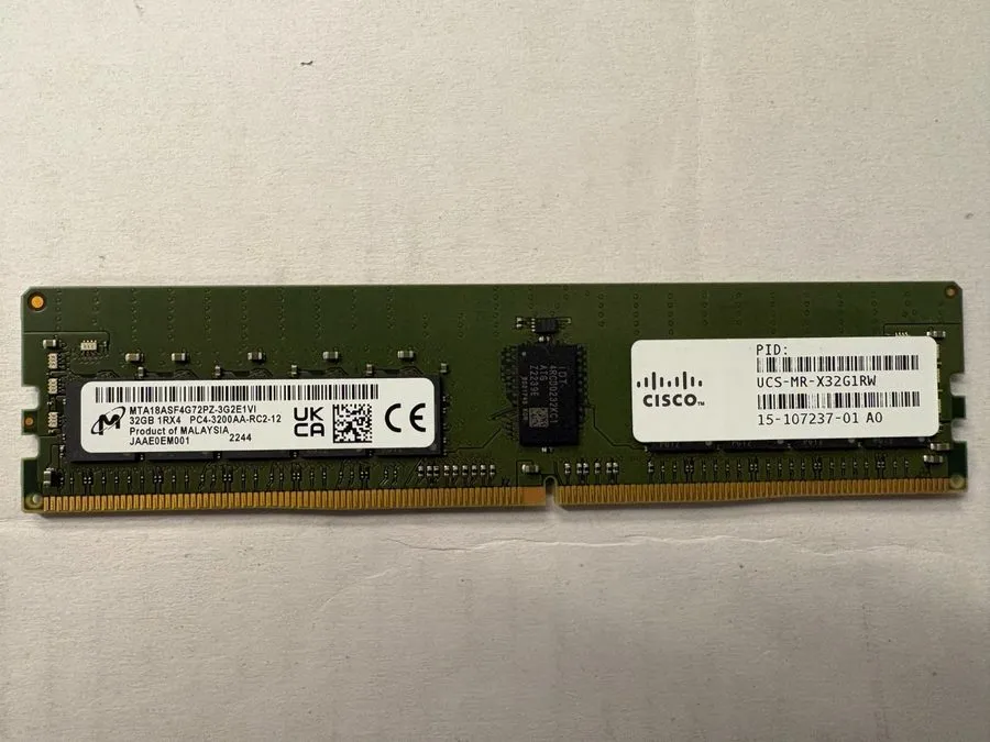 Модуль памяти Micron MTA18ASF4G72PZ-3G2E1 32GB PC4-3200 RDIMM Cisco UCS-MR-X32G1