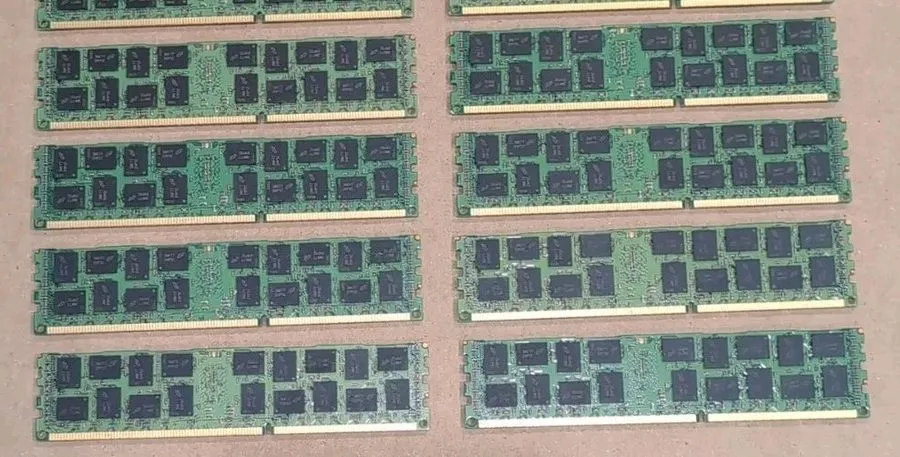 Модуль памяти MICRON 8GB MT36KSF1G72PZ-1G4K1HF PC3L-10600R 2Rx4 Server Memory RA — фото лота 1