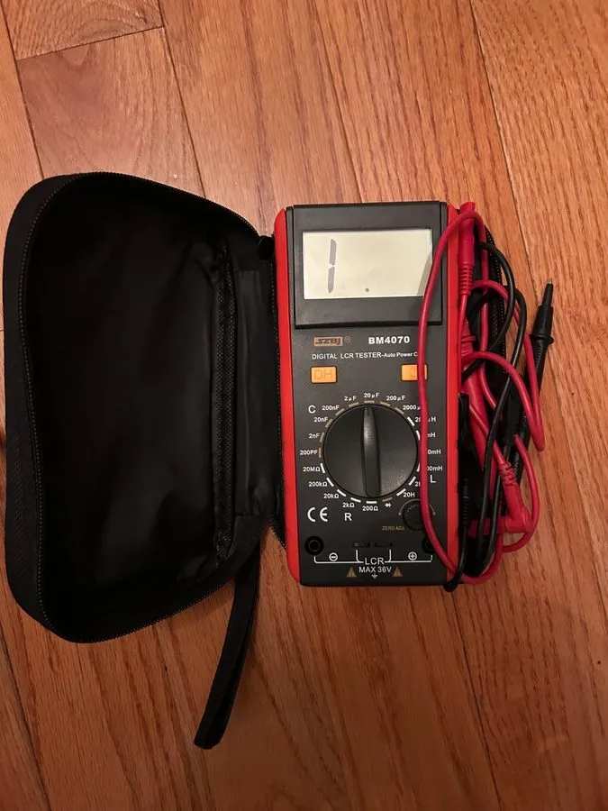 Тестер BM4070 Digital LCR Meter Tester Capacitance Inductance Resistance w/ Case — фото лота 1