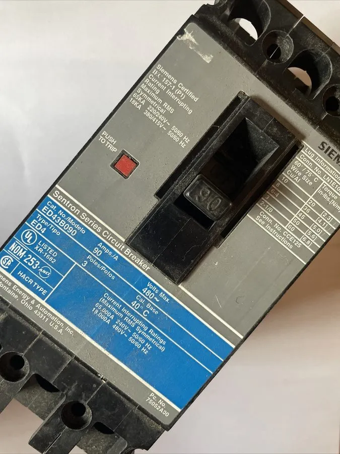 Автоматический выключатель SIEMENS SENTRON ED43B090 3 Pole 90 AMP Type ED4 Circu