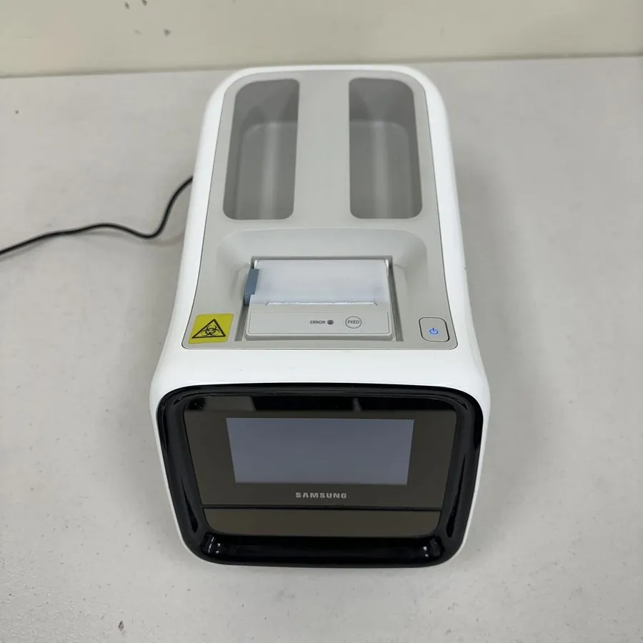 Анализатор Samsung LABGEO IB10 Immunoassay Analyzer BCA-IB10/EU Portable Reliabl — фото лота 1