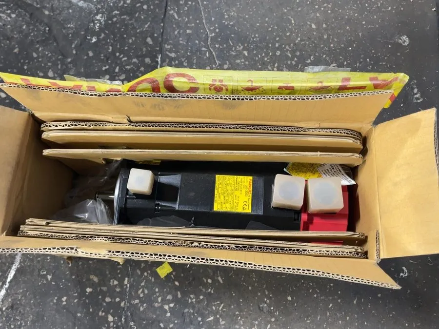 Серводвигатель Fanuc AC Servo Motor A06B-0128-B175, Output 1.4kw
