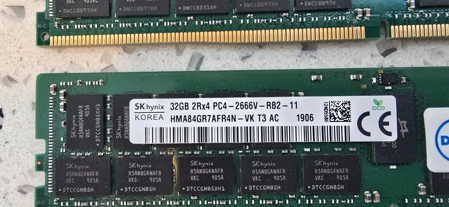 Модуль памяти Dell Hynix 32GBx2 64GB PC4-2666V RDIMM SNPTN78YC HMA84GR7AFR4N-VK 