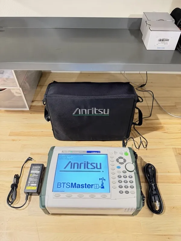Анализатор спектра Anritsu MT8222A BTS Master Handheld Spectrum Analyzer, 7 GHz 