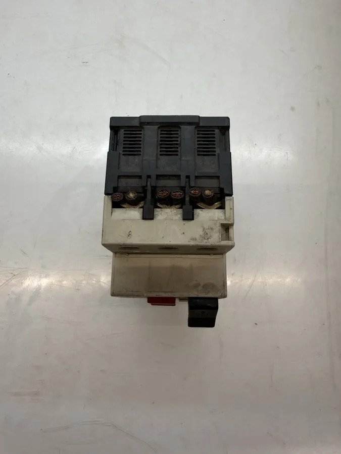 Автоматический выключатель Telemecanique GV2-M10 4-6.3 A Motor Circuit Breaker 6 — фото лота 2
