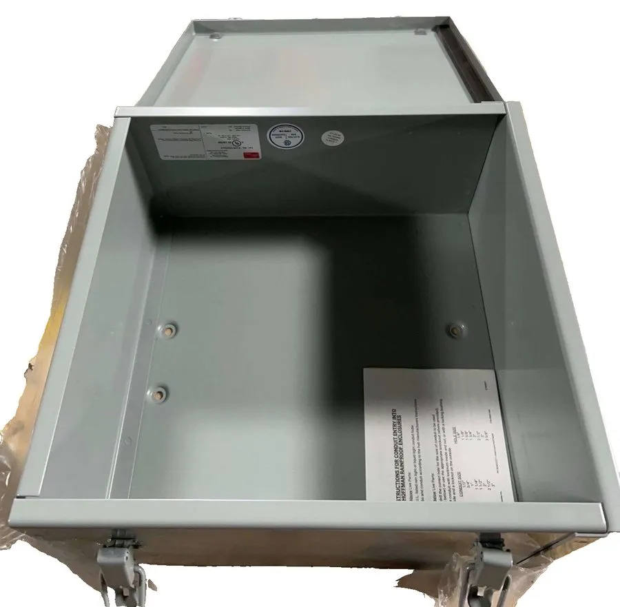 Монтажный шкаф nVent Hoffman A12R126HCLO NEMA Type 3R Enclosure Steel Electrical — фото лота 1