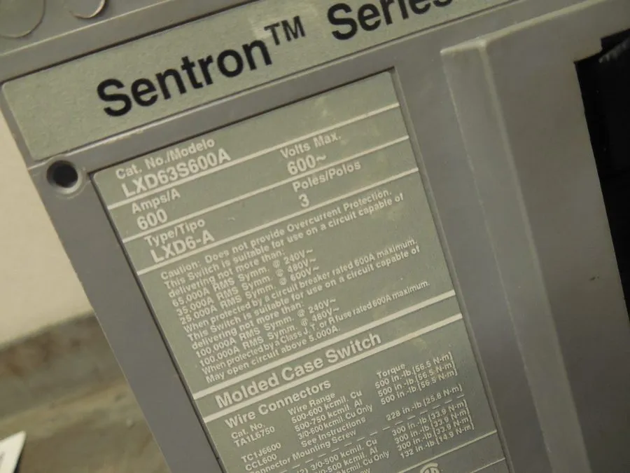 Автоматический выключатель SIEMENS SENTRON BREAKER LXD63S600A 600A 600 A AMP 600