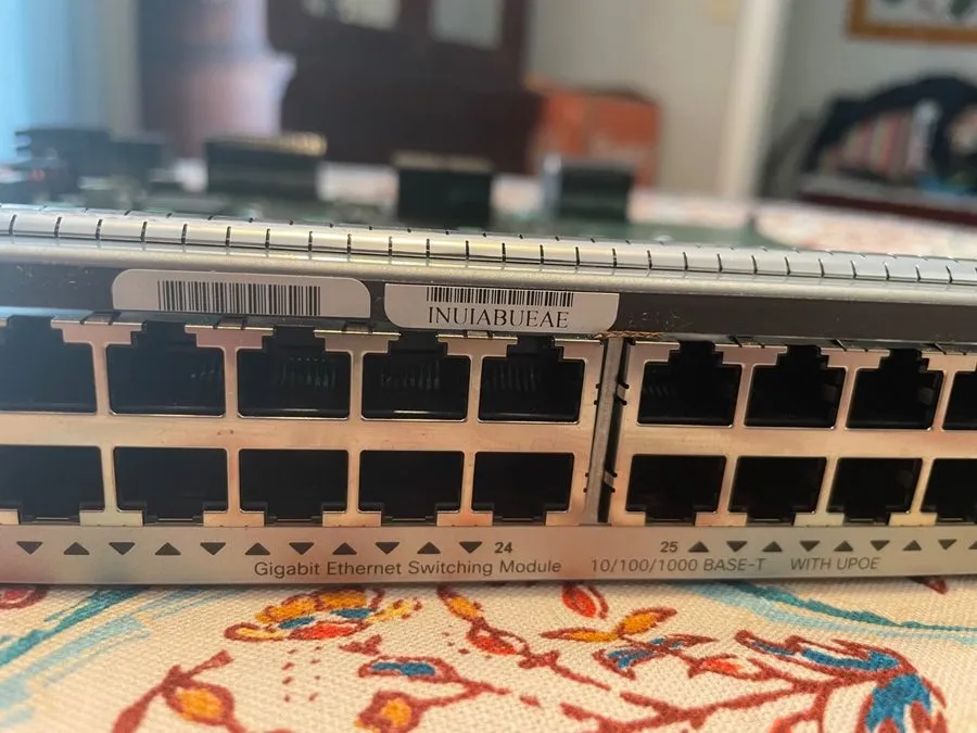 Коммутатор Cisco C9400-LC-48U Catalyst 9400 Series 48 Port UPoE Gigabit RJ45 Ful
