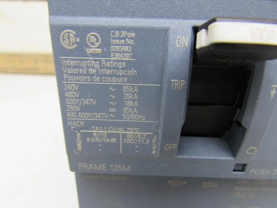 Автоматический выключатель SIEMENS 3VA4110-5ED34-0AA0 CIRCUIT BREAKER 3P 100A 48