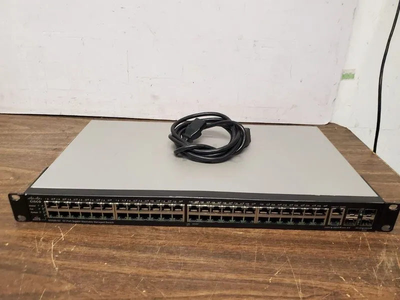 Коммутатор Cisco SG500-52-K9 V02 52-Port Gigabit POE Stackable Managed Switch