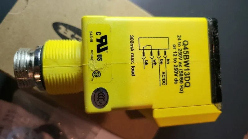 Фотоэлектрический датчик BANNER Q45BW13DQ PHOTOELECTRIC SENSOR 24-250VAC 50/60hz