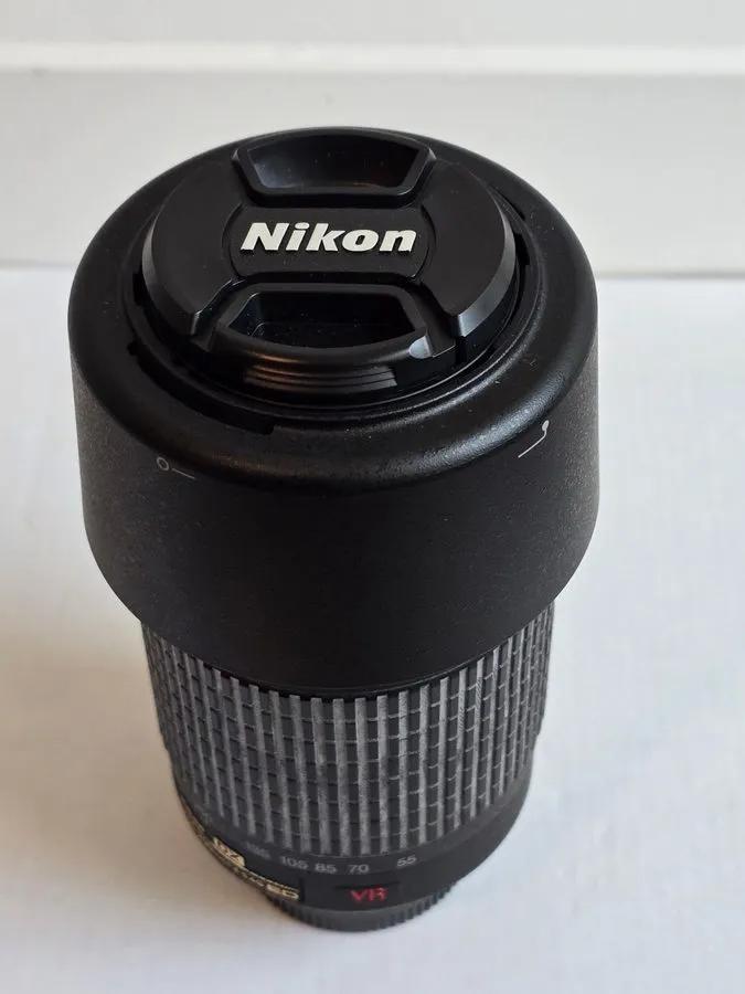 Объектив Nikon AF-S DX NIKKOR 55-200mm f/4-5.6G ED VR IF Nikon F 52mm HB-37