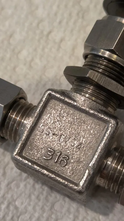 Клапан PC X Swagelok SS-1RS4 SS Integral Bonnet Needle Valve, UK#350