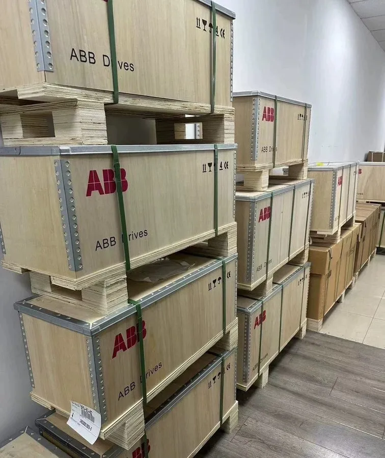 Робот ABB ROBOT MOTOR 3HAC17339-1