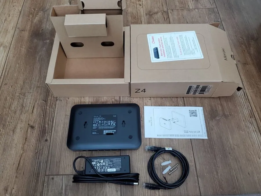 Маршрутизатор Cisco Z4-HW Meraki Z4 Desktop Wall-mountable Wi-Fi 6 Wireless Rout