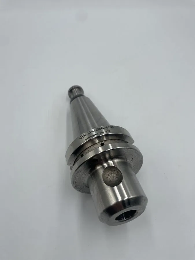Режущий инструмент ⁠Pioneer BT40 5/8" End Mill Holder BT40-EM062-0250 2.50" Proj — фото лота 1