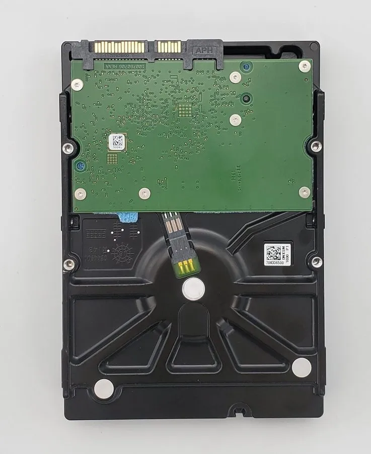 Жёсткий диск 2TB 3.5" HDD SEAGATE ENTERPRISE EXOS 7E8 ST2000NM0125 7200RPM SATA 