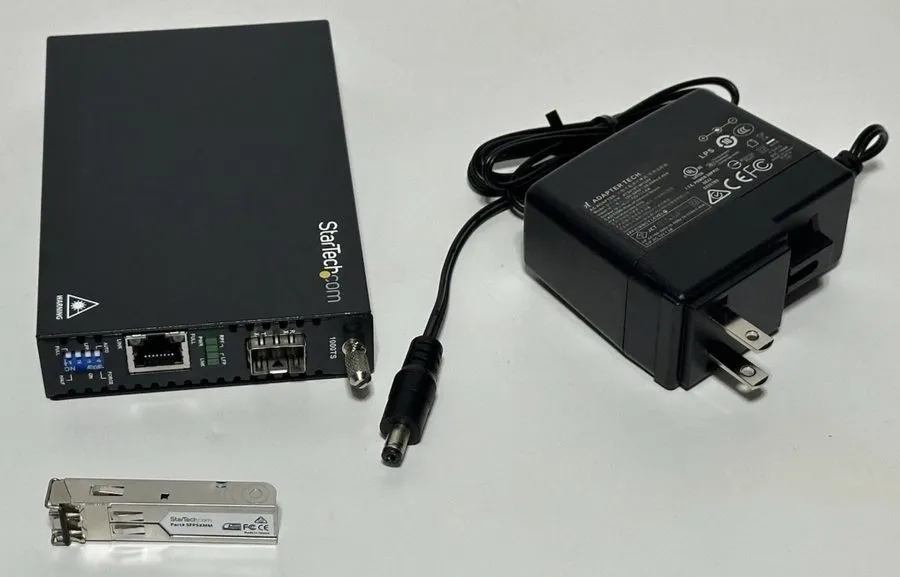 Медиаконвертер StarTech Gigabit Ethernet to Multi Mode LC Fiber Media Converter 