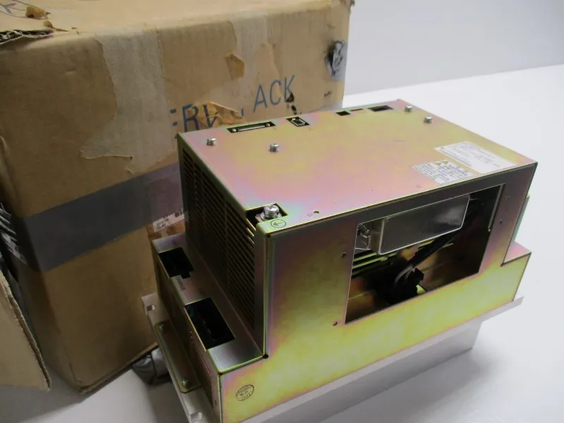 Сервопривод Yaskawa Electric SGDR-SDB350A01BY22 Servopack Ver. 06007-0