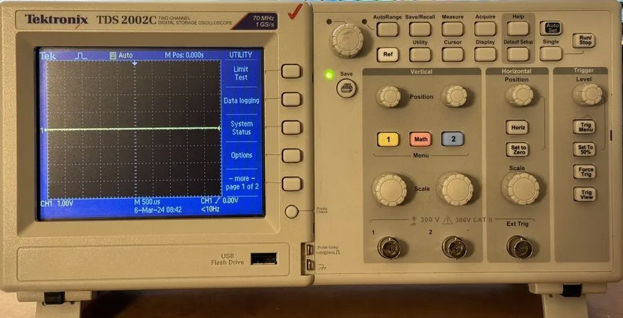 Осциллограф Tektronix TDS2002C Digital Storage Oscilloscope 70MHz 1GS/s 2CH