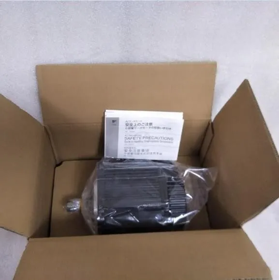 Сервопривод Yaskawa SGD7S-120A20A Servo Driver