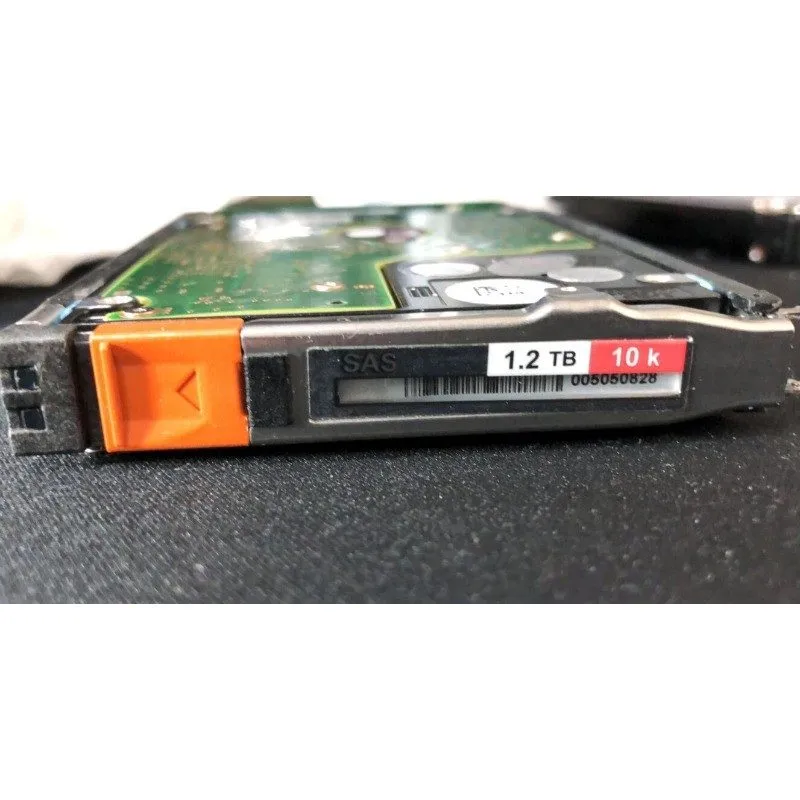 Жёсткий диск EMC 005050084 1.2TB 10K 6Gbps 2.5" SAS HDD V4-2S10-012 V5-2S10-012 