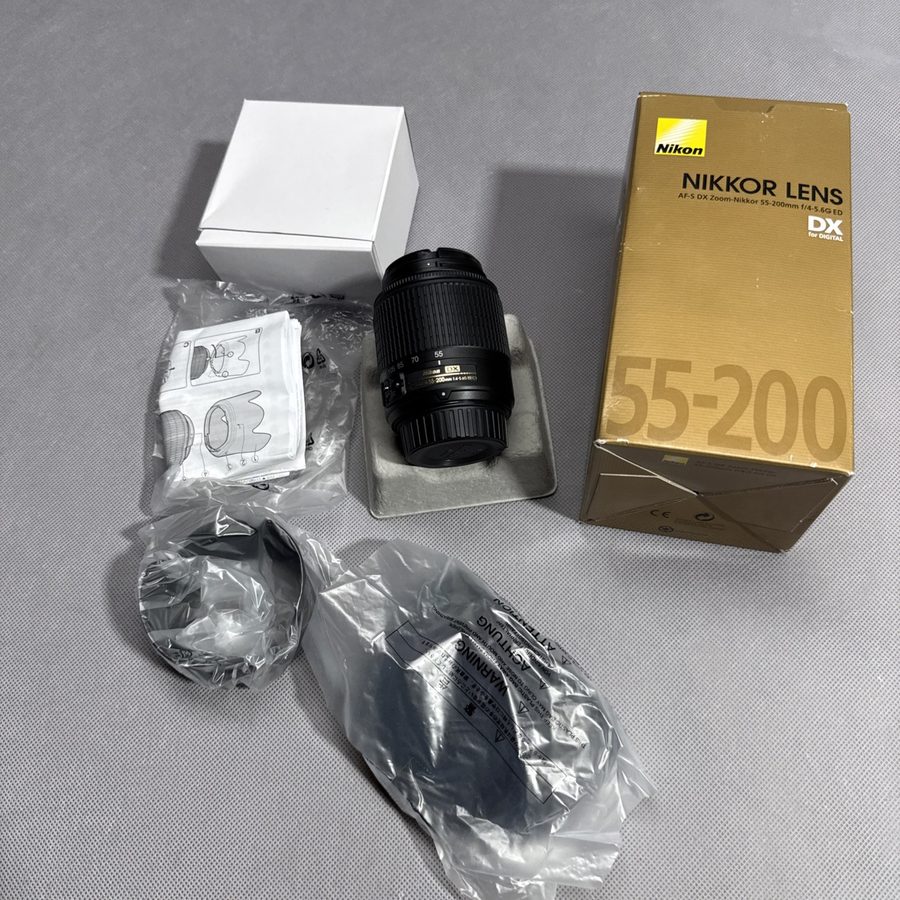 Объектив Nikon AF-S DX NIKKOR 55-200mm f/4-5.6G ED VR IF Nikon F 52mm HB-37
