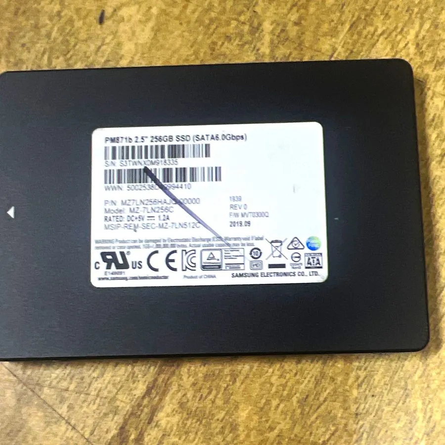 SSD-накопитель Mixed Samsung PM871b 256GB Solid State Drive SATA 2.5" MZ-7LN256C