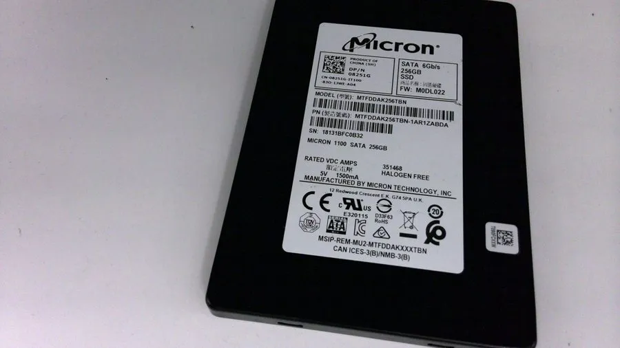 Жёсткий диск HP 795961-001 Micron MTFDDAK256TBN 1100 256GB SATA Disque Dur 2.5 i — фото лота 1