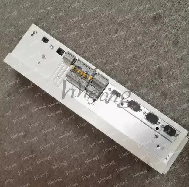 Сервопривод Lenze Servo Drive EVS9321-CPV003