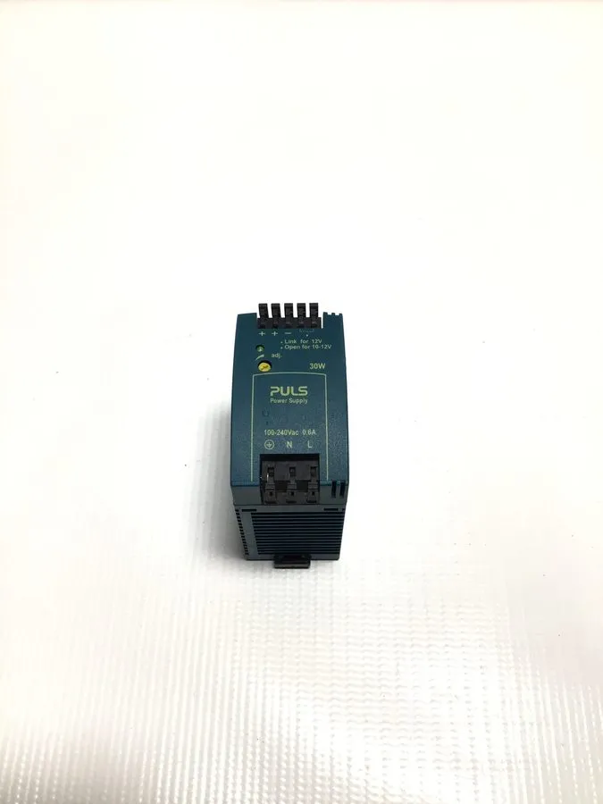 Блок питания Puls Ml30.102 Dc Power Supply, 100/240V Ac, 10/12V Dc, 30 W, 3 A, D