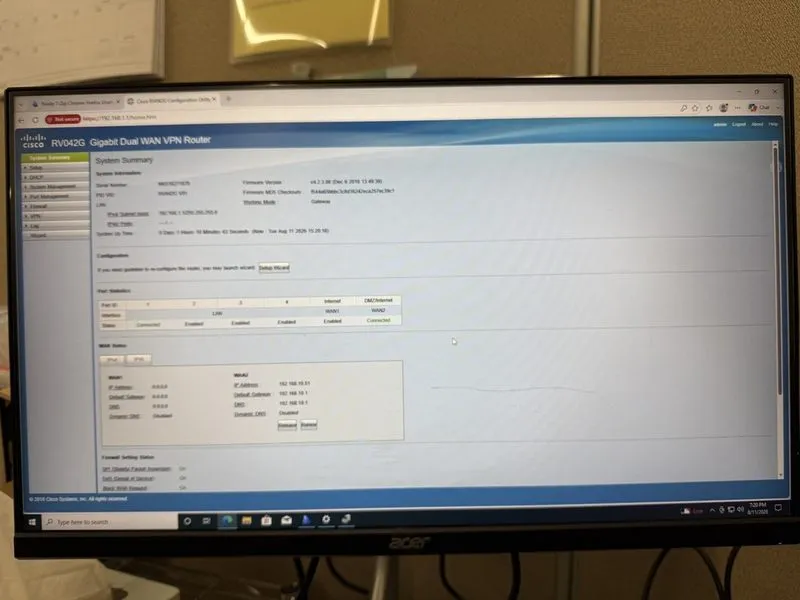 Маршрутизатор Cisco / Linksys 4-Port Gigabit Dual WAN VPN Router RV042G — фото лота 4