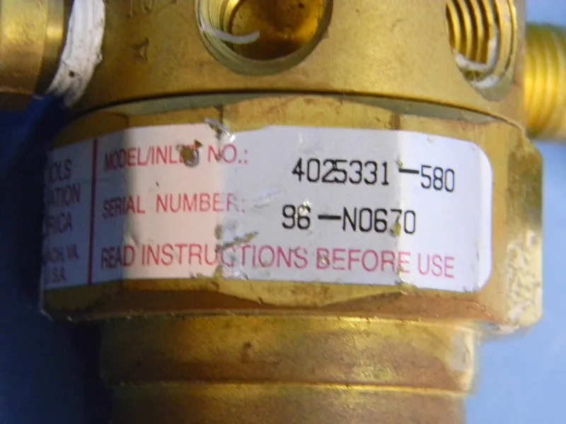 Трубопроводная арматура BOC Gases 4025331 Pressure Regulator & Shutoff Valve 1/4
