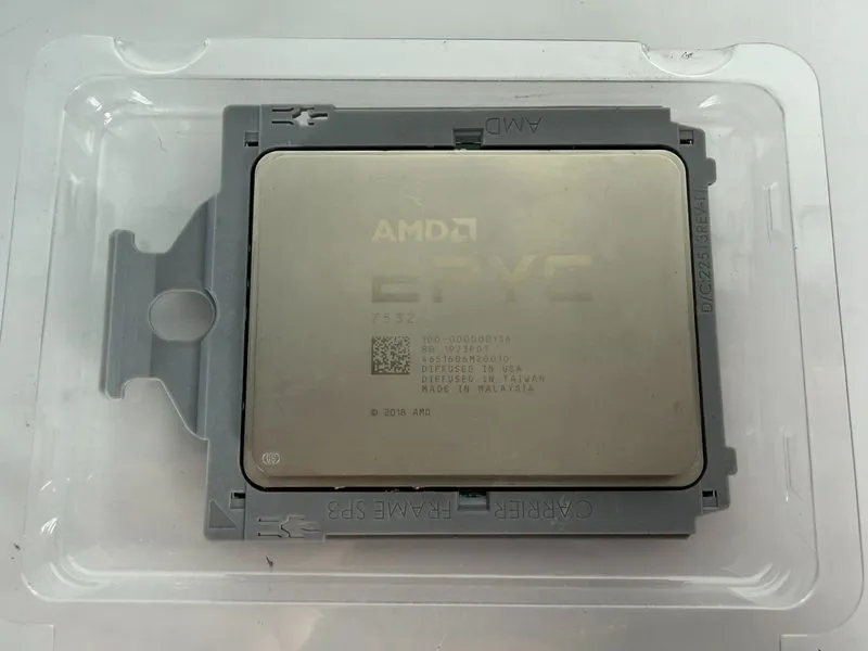 Процессор 100-000000136 AMD EPYC 7532 32-Core 2.40GHz 200W SP3 Dell Locked Proce — фото лота 1