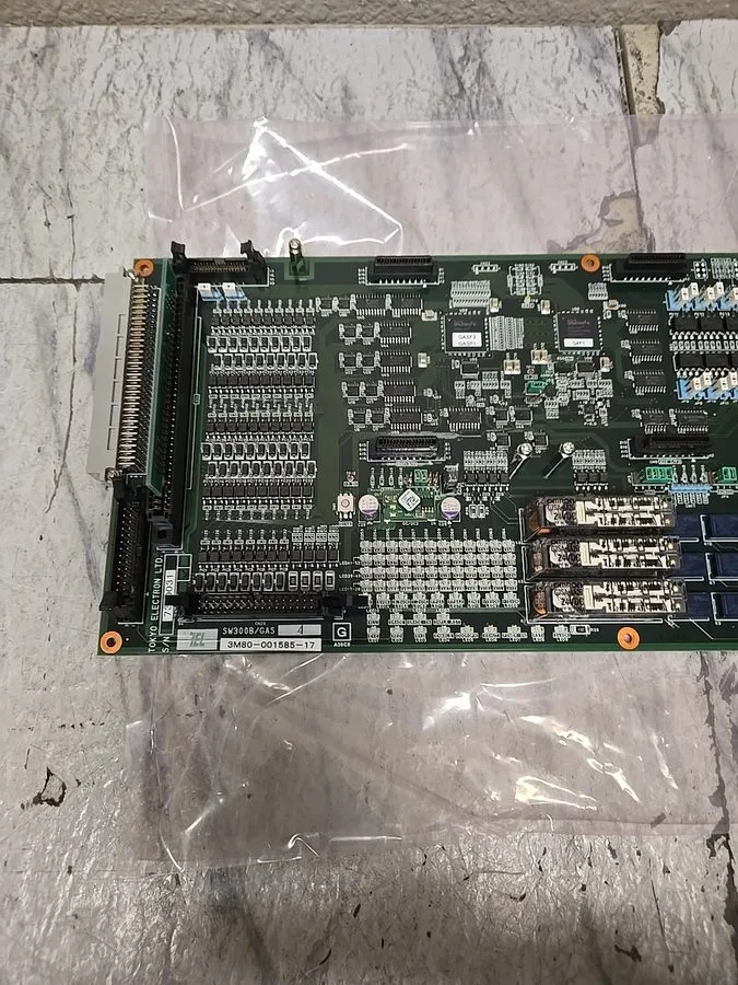 Электронный компонент Tokyo Electron SW300B/GAS + AIO2 Daughterboard 3M80-001585 — фото лота 1