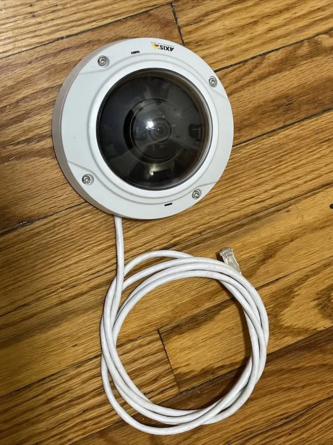 Камера AXIS Communications AXIS M3007-PV Fixed Dome Network Camera Indoor 180/36