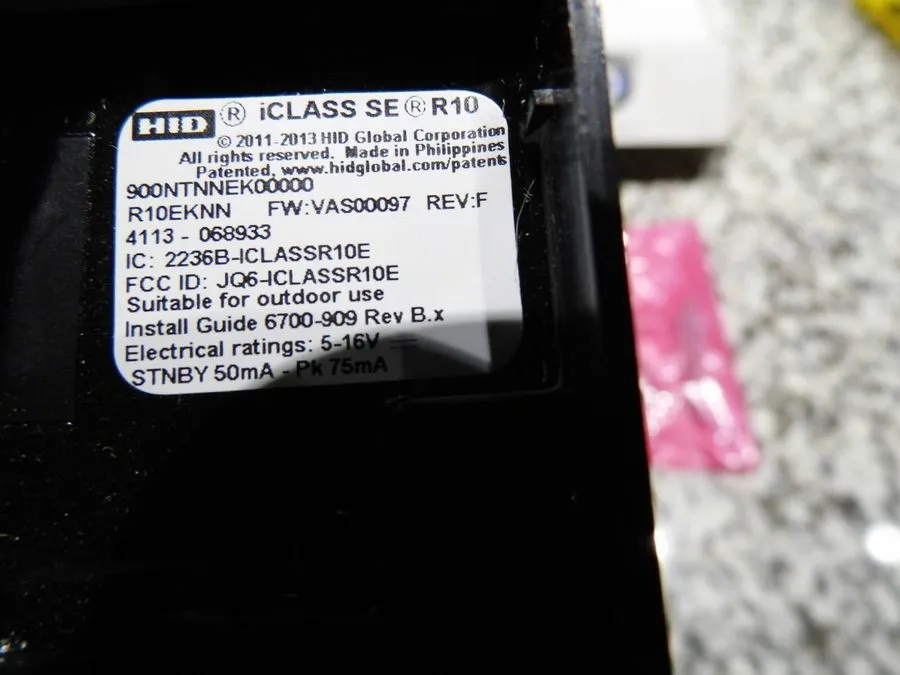 Оборудование видеонаблюдения HID iCLASS SE R40 Wall Switch er 920NTNNEK00000 RFI
