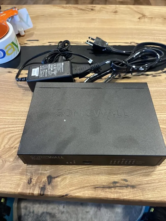 Межсетевой экран Dell Sonicwall TZ400 (Licensing Not Included)unit Only